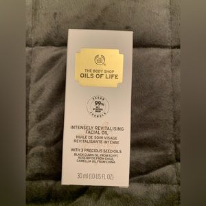 The Body Shop Oils of Life